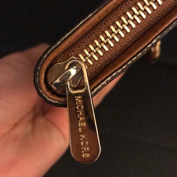 Michael Kors Leather Zippered Wallet - Picture 7 of 10